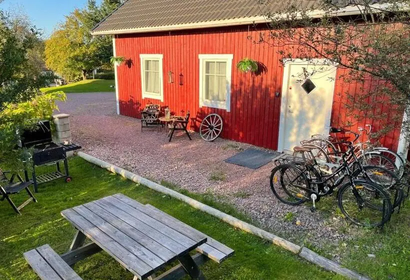 Huoneisto 2 Makuuhuonetta, Prinsgården B&b Rum Stugor