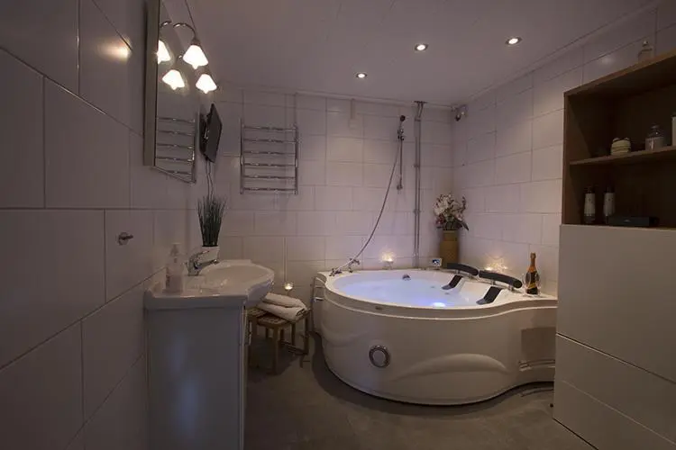 Huoneisto 2 Makuuhuonetta, Prinsgården B&b Rum Stugor