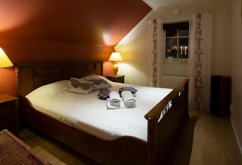 Huoneisto 2 Makuuhuonetta, Prinsgården B&b Rum Stugor