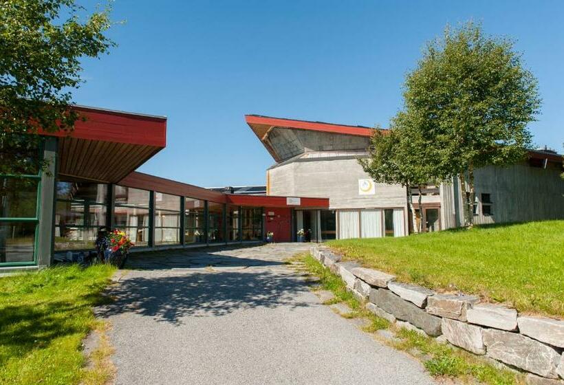 غرفة عائلية, Rauland Vandrerhjem Akademiet