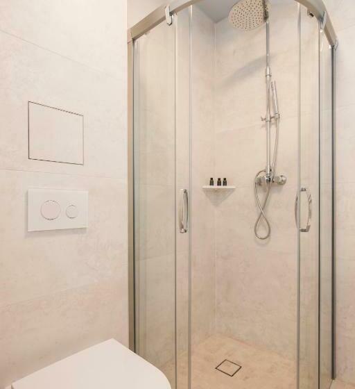 اتاق استاندارد, Roze Park Rooms