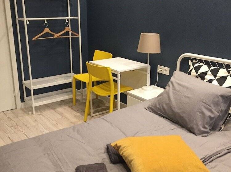 اتاق خانوادگی, Sleep In Bnb