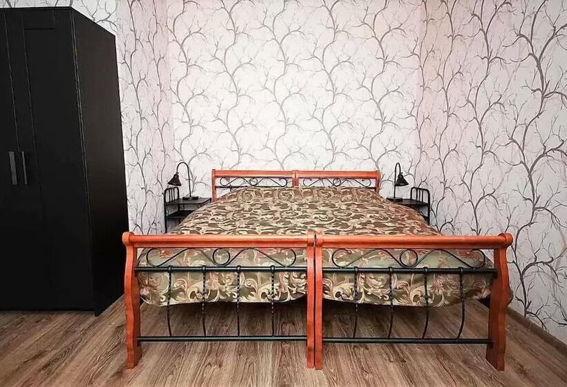 اتاق خانوادگی, Sleep In Bnb