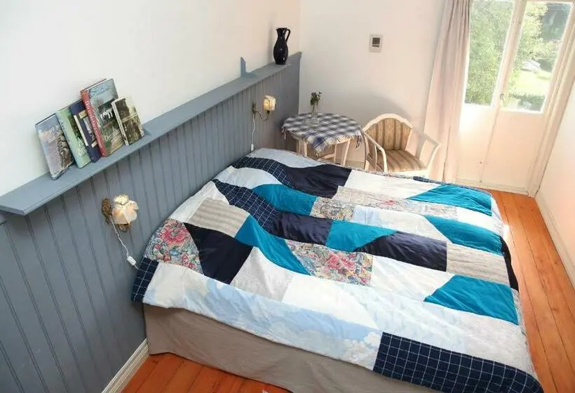 Perhesviitti, Boråkra Bed & Breakfast