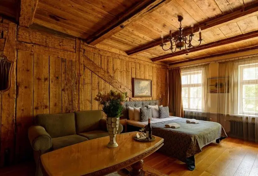 اتاق خانوادگی, Boutique Hotel Virkas Muiža