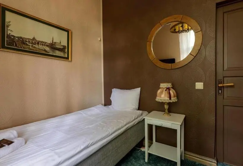 اتاق استاندارد چهار تخته, Boutique Hotel Virkas Muiža