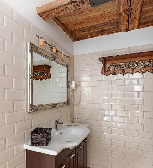 Habitaci�n Est�ndar Abuhardillada, Boutique Hotel Virkas Muiža