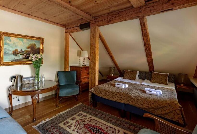 Habitaci�n Est�ndar Abuhardillada, Boutique Hotel Virkas Muiža