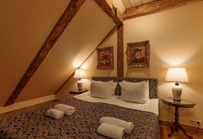 Habitaci�n Est�ndar Abuhardillada, Boutique Hotel Virkas Muiža