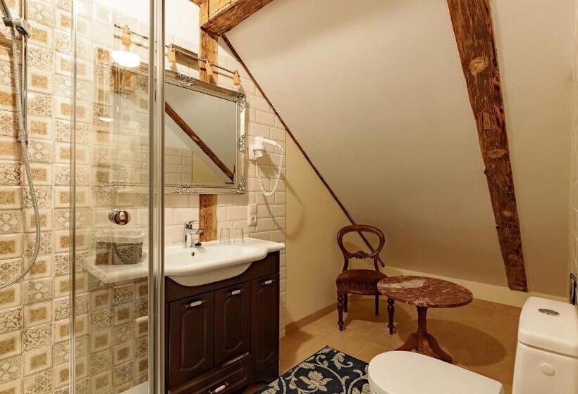 Habitaci�n Est�ndar Abuhardillada, Boutique Hotel Virkas Muiža