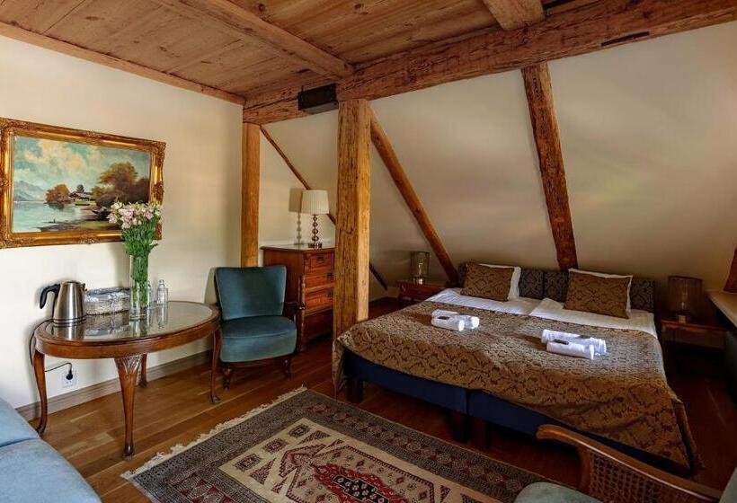 Habitaci�n Est�ndar Abuhardillada, Boutique Hotel Virkas Muiža