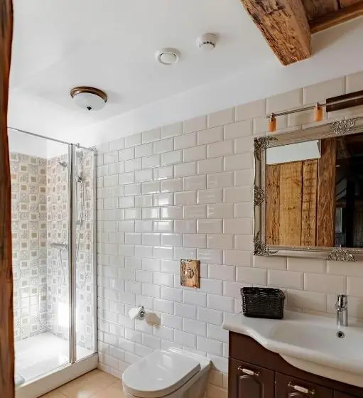 Habitaciï¿½n Estï¿½ndar Abuhardillada, Boutique Hotel Virkas Muiža