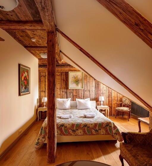 Habitaci�n Est�ndar Abuhardillada, Boutique Hotel Virkas Muiža