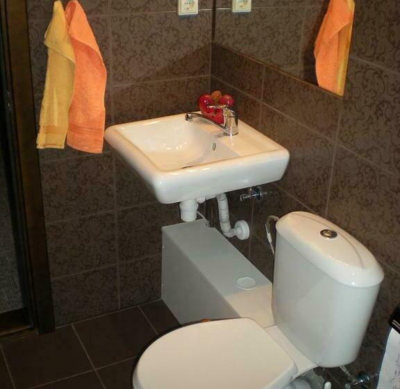 اتاق استاندارد سه نفره, Hostel Lux