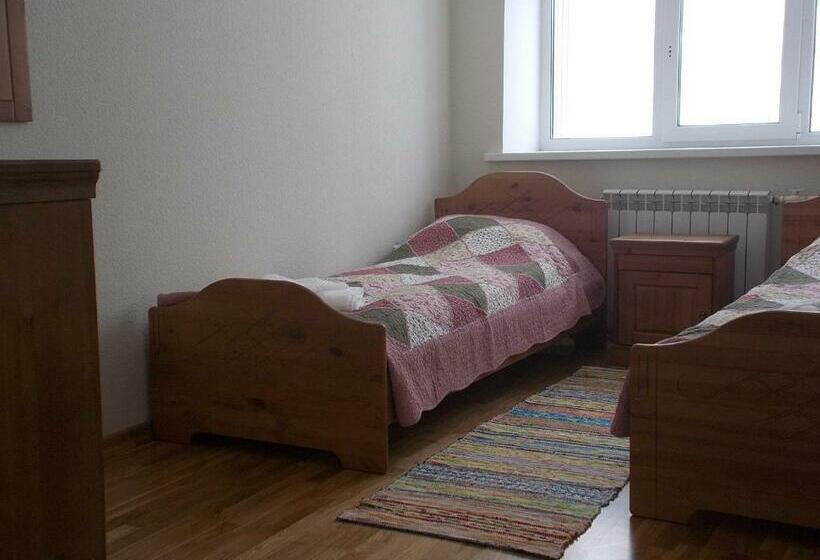 اتاق استاندارد, Hostel Pomor