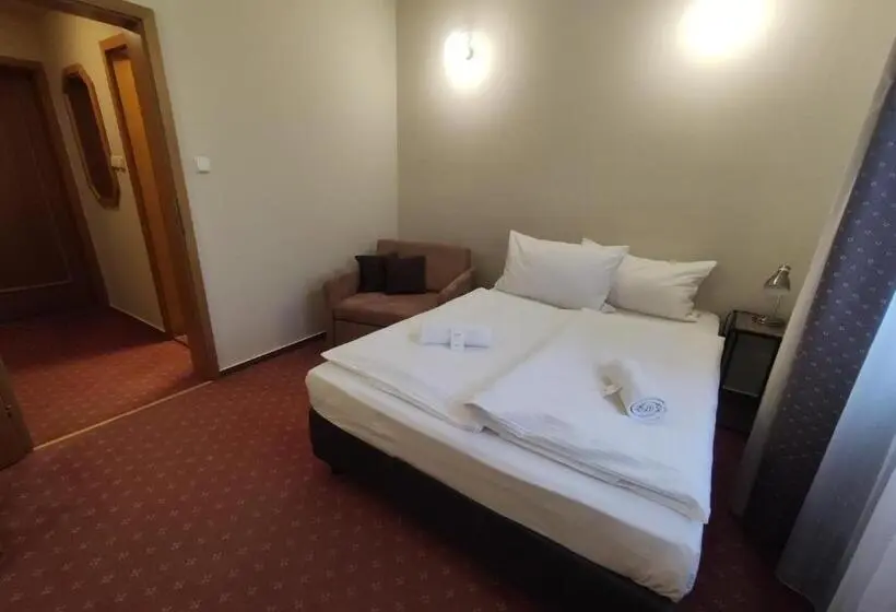 エコノミールーム, Brixen