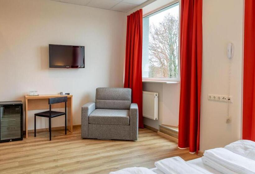 اتاق خانوادگی, Estonia Medical Spa &