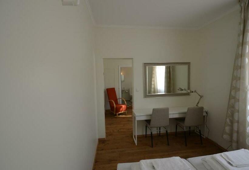 חדר סטנדרט, Fossli