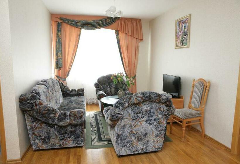 سوییت, Guest House Linas