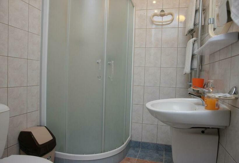 سوییت, Guest House Linas