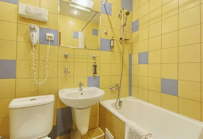 اتاق استاندارد, Inza Guest House