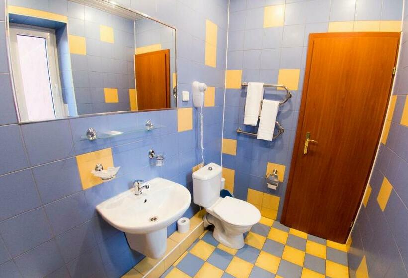 اتاق استاندارد, Inza