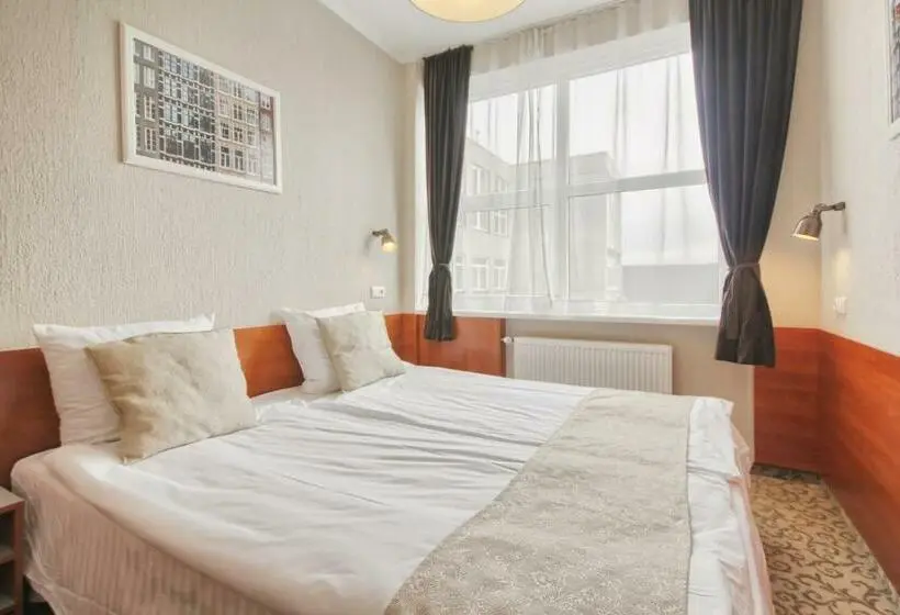 اتاق لوکس چهار تخته, Inza Guest House