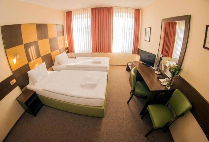 スタンダードルーム, Karel Iv