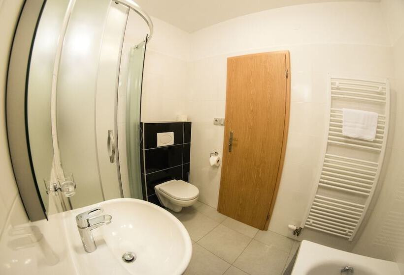 スイート, Karel Iv