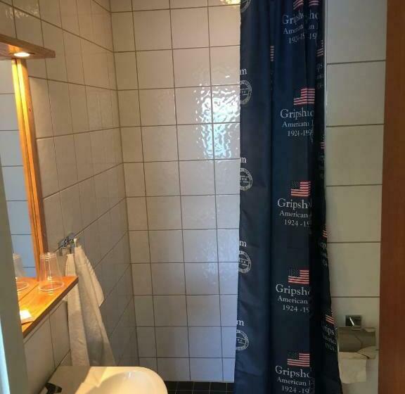 Номер Economy, L Fisketången