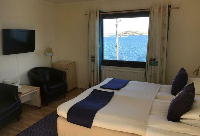 Номер Стандарт Вид на Море, L Fisketången