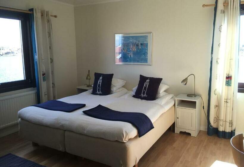 Номер Стандарт Вид на Море, L Fisketången