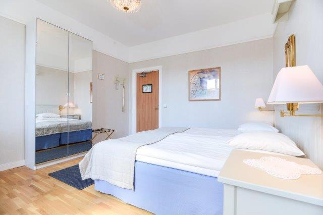 标准间, L Hertig Karl