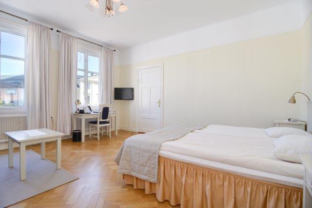 标准间, L Hertig Karl