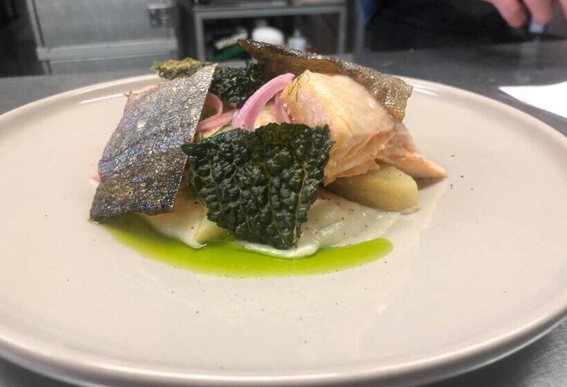 基本间, Lapland River