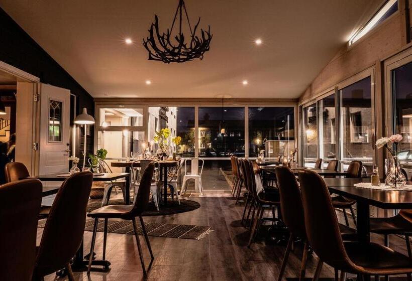 标准间, Lapland River