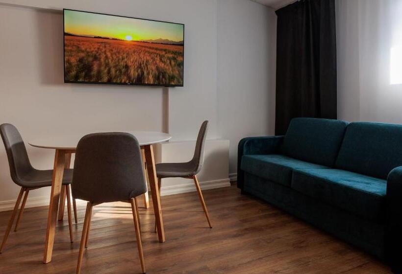 اتاق خانوادگی, Lavendel Spa