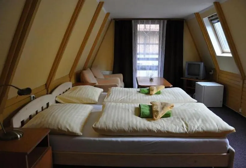Perhesviitti, Loucky