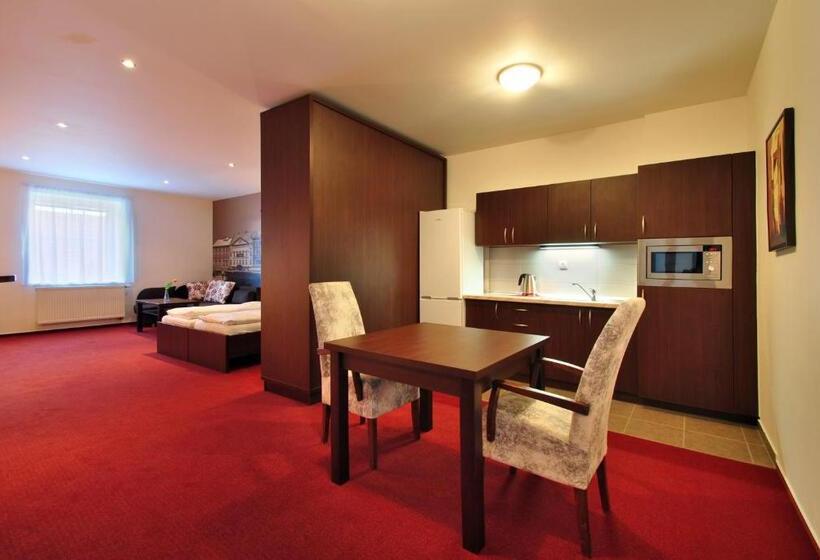 带1个卧室的公寓, Palác