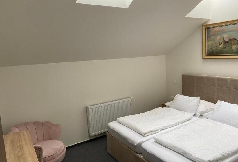 带1个卧室的公寓, Palác