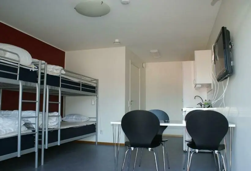 Standard Neljän Hengen Huone, Piteå Golfhotell