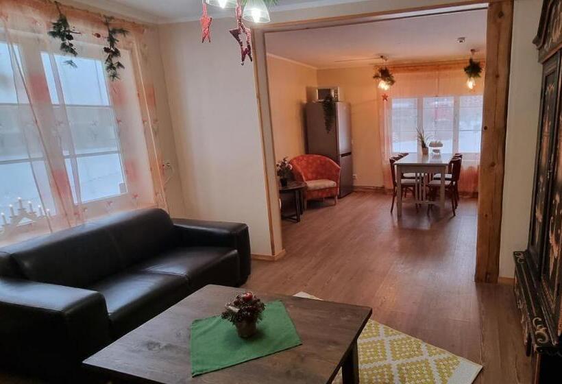 استودیو خانوادگی, Porto Resort