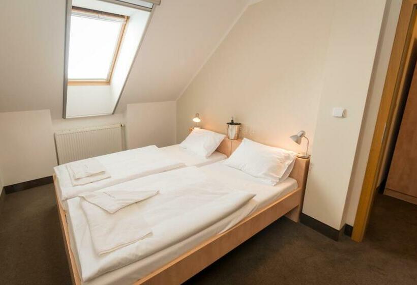 اتاق استاندارد, Relax Hotel Stork