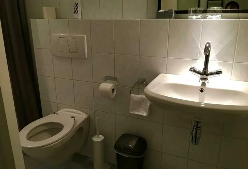 Standard-huone, Salden