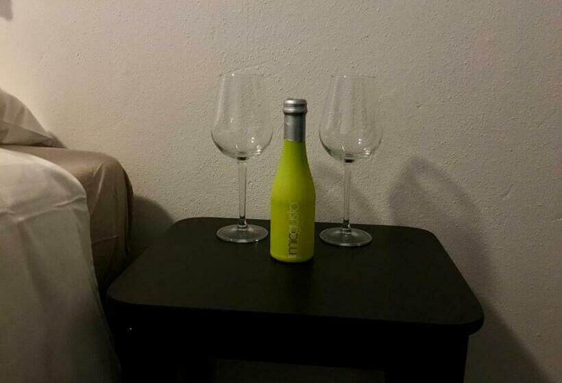 חדר סטנדרט, Salden