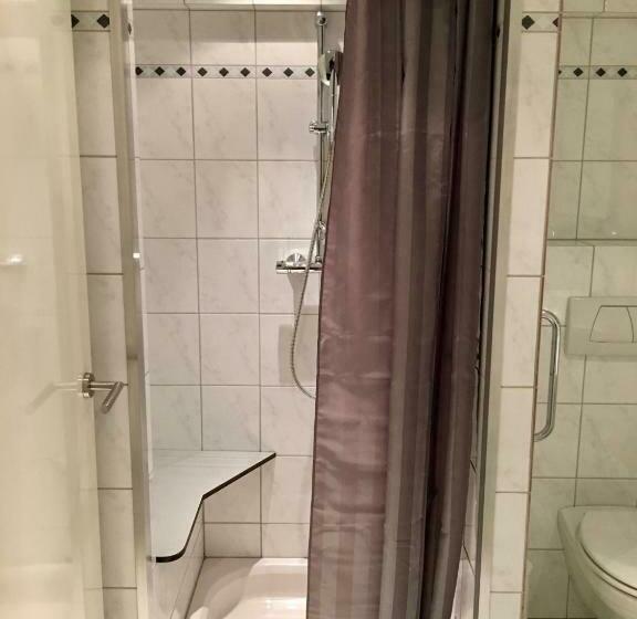 חדר סטנדרט, Salden