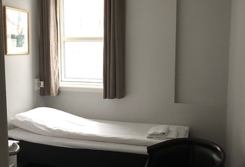 이코노미 싱글 룸, Enter Skansen