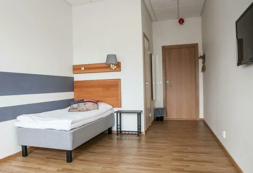 Standard Yhden Hengen Huone, Trestads Restaurang Hotell & Pensionat
