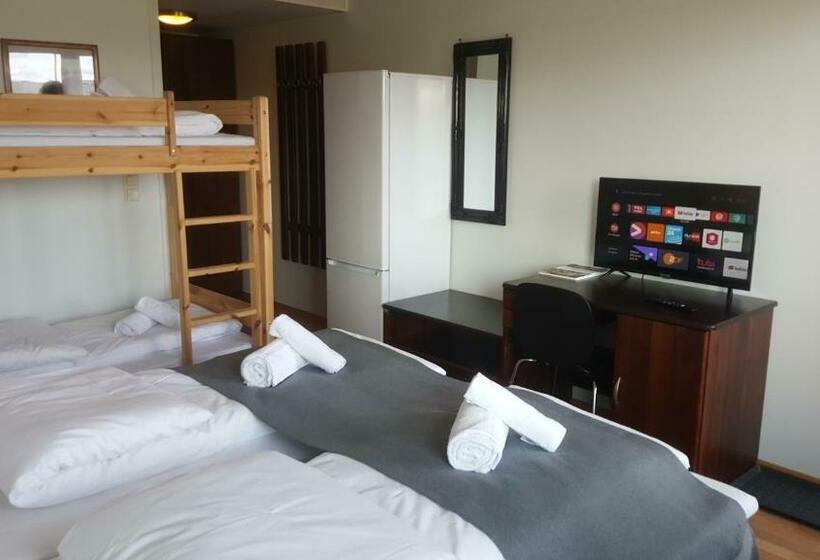 חדר משפחתי, Motell Svinesundparken