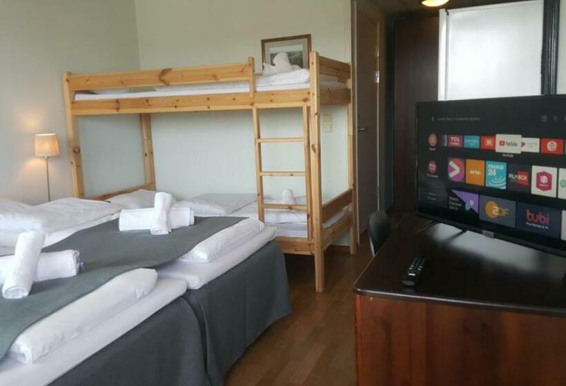 חדר משפחתי, Motell Svinesundparken